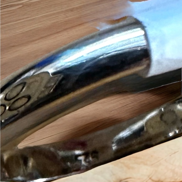 Spiny Oyster Solid Silver Ring in a Southwestern Heart Setting - Picture 10 of 12